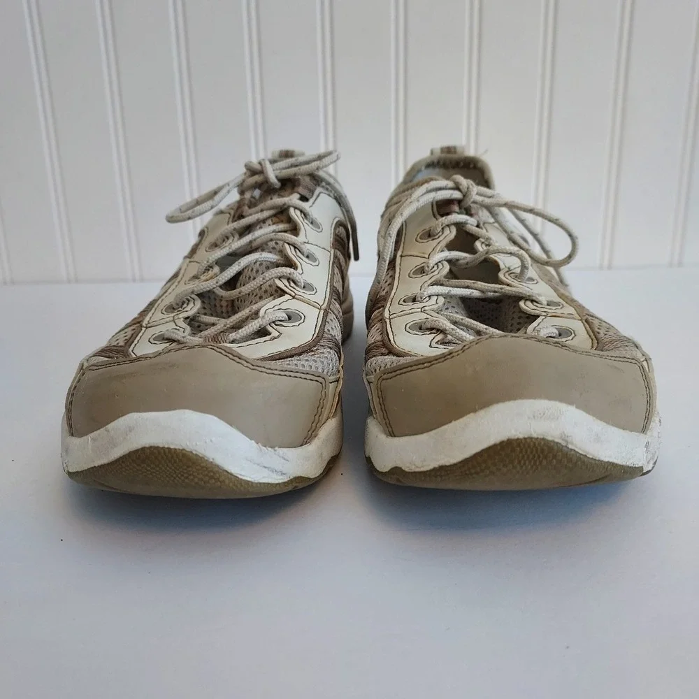 LLBean‎ Womens Athletic Shoes Tan Cream Mesh Lace Up Low Top Sneakers Size 8